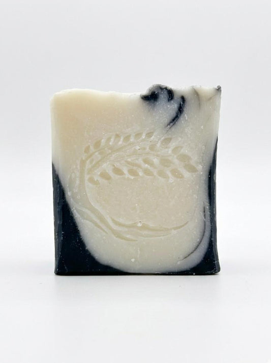 Charcoal & green tea soap صابونه الفحم مع الشاي الاخضر